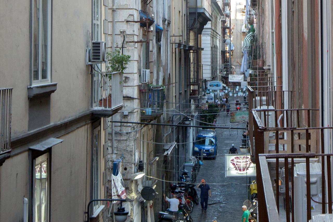B&B Napoli Time Екстер'єр фото
